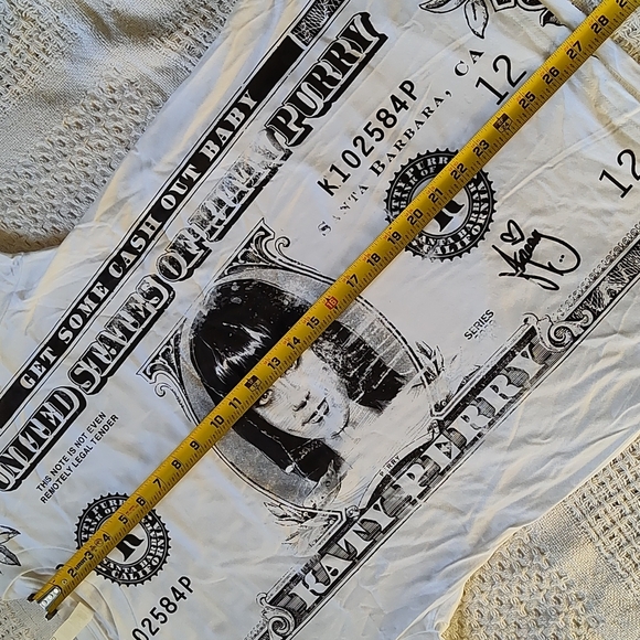 Size Medium Katy Perry Kitty Purry Tee Shirt 1 of 3 - Picture 4 of 8